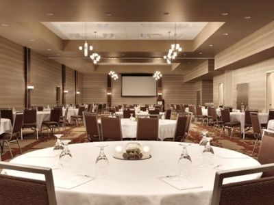 Embassy By Hilton Akron Canton Airport Hotel North Canton