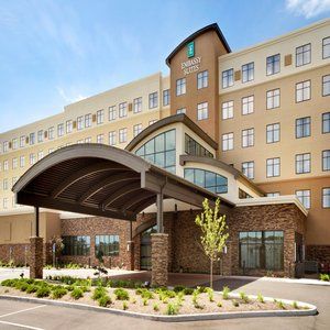 Embassy By Hilton Akron Canton Airport Hotel North Canton